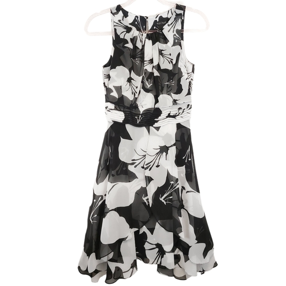 White House Black Market Dresses & Skirts - WHBM Layered Chiffon Floral Pleated Flare Dress